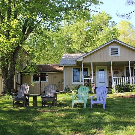 Henson Cove Place Bed And Breakfast W/Cabin Hiawassee Exterior photo