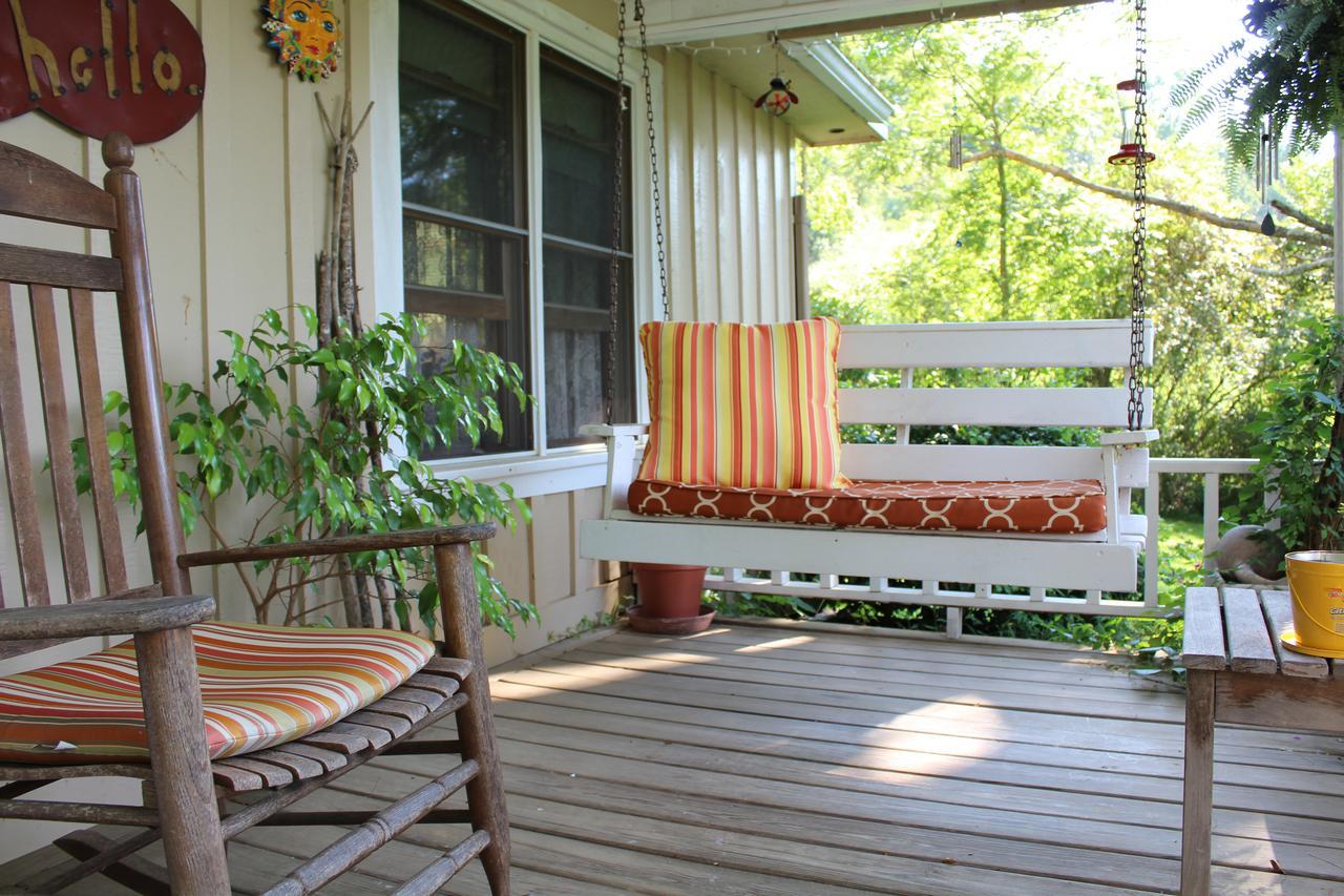 Henson Cove Place Bed And Breakfast W/Cabin Hiawassee Exterior photo