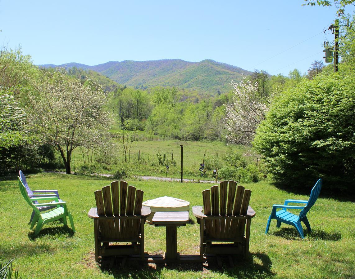 Henson Cove Place Bed And Breakfast W/Cabin Hiawassee Exterior photo