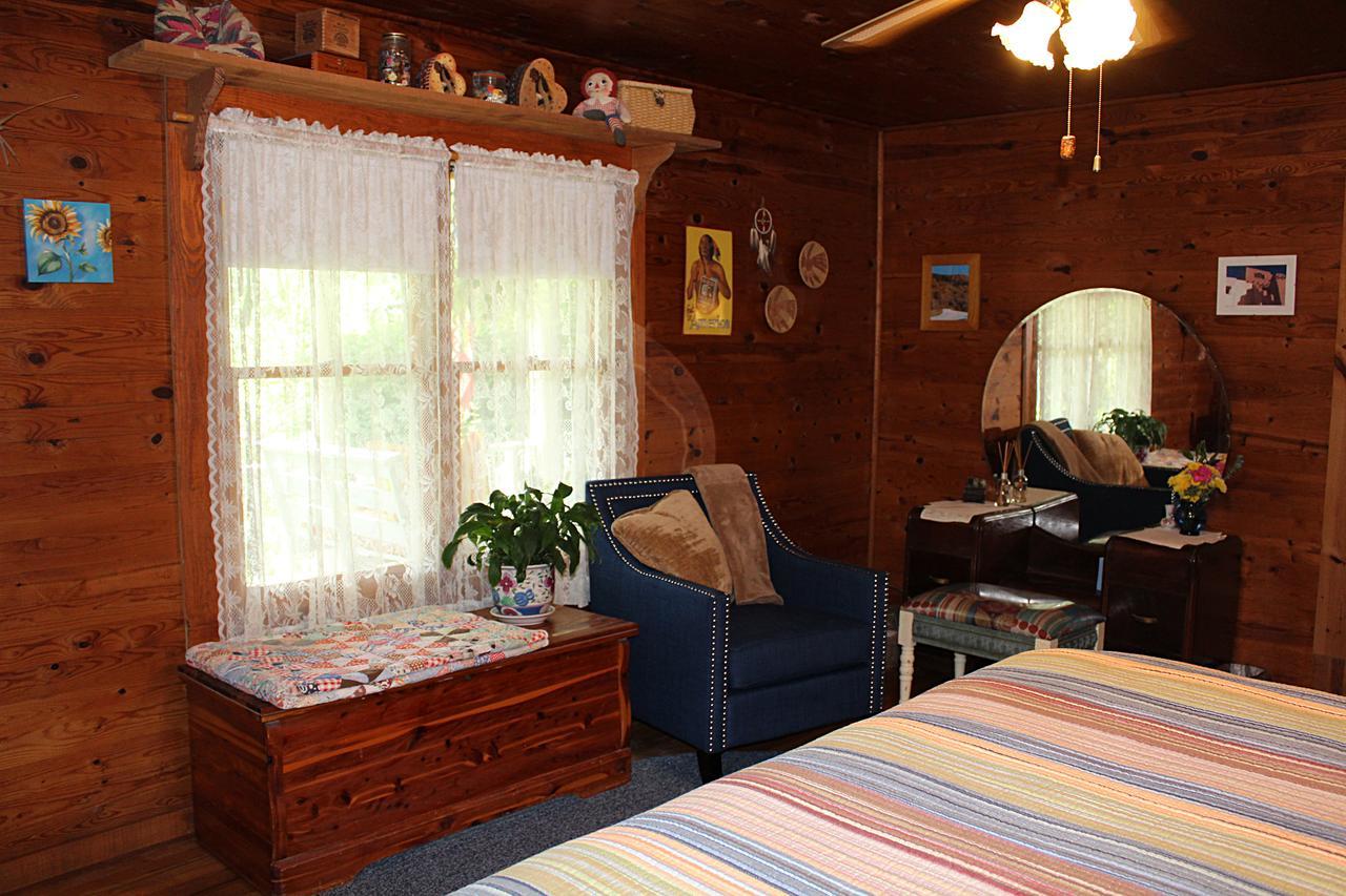 Henson Cove Place Bed And Breakfast W/Cabin Hiawassee Exterior photo